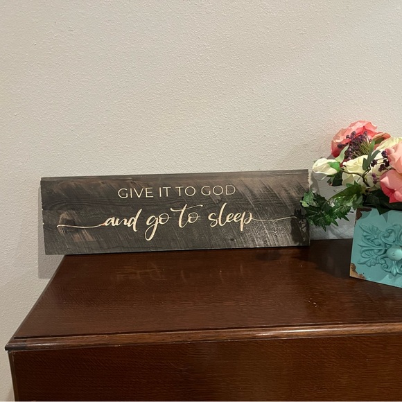 Sign - Picture 1 of 1